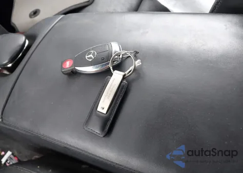 2009 Mercedes-Benz S 550 4Matic from USA, damaged, VIN WDDNG86X39A266131